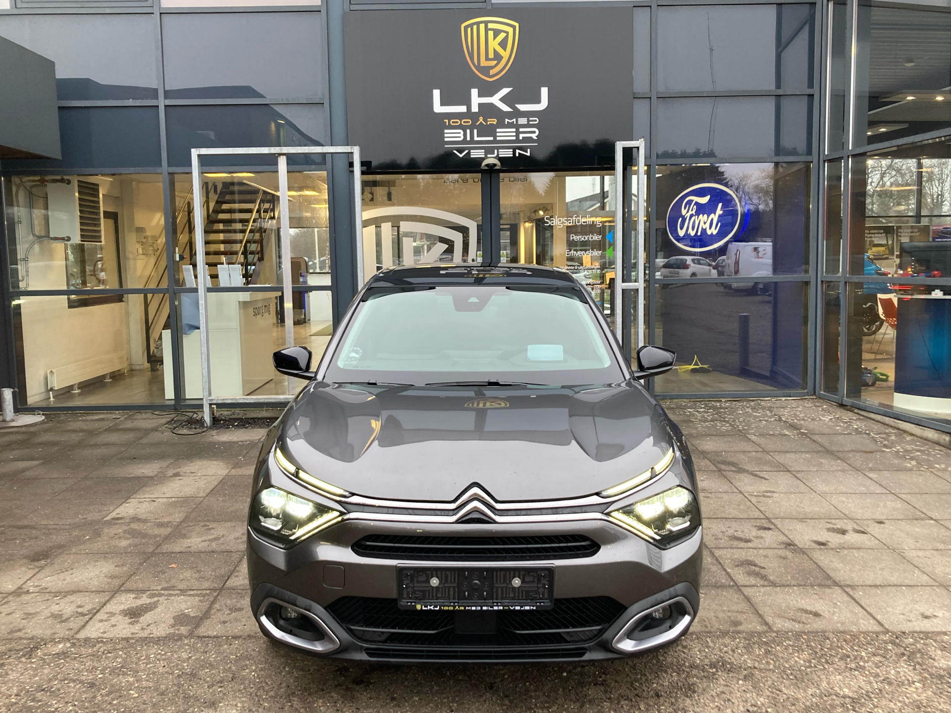 Billede af Citroën e-C4 X EL Max 136HK 5d Aut.