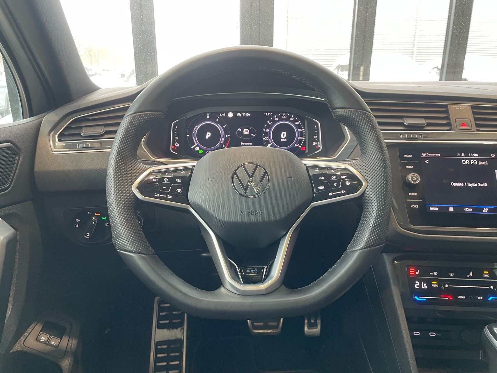 Billede af VW Tiguan 1,4 TSI eHybrid R-Line DSG 245HK 5d 6g Aut.