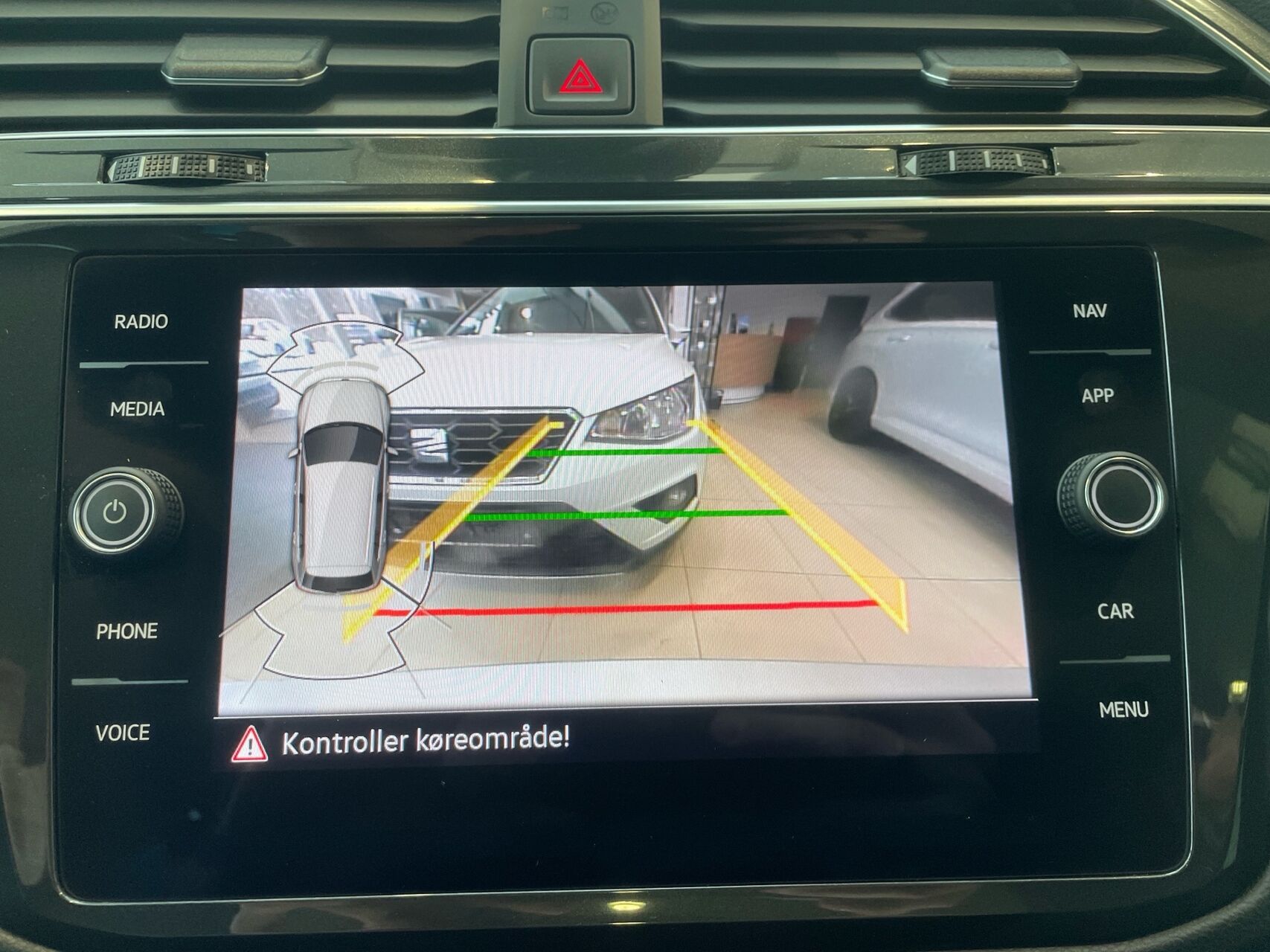 Billede af VW Tiguan 1,4 TSI eHybrid R-Line DSG 245HK 5d 6g Aut.