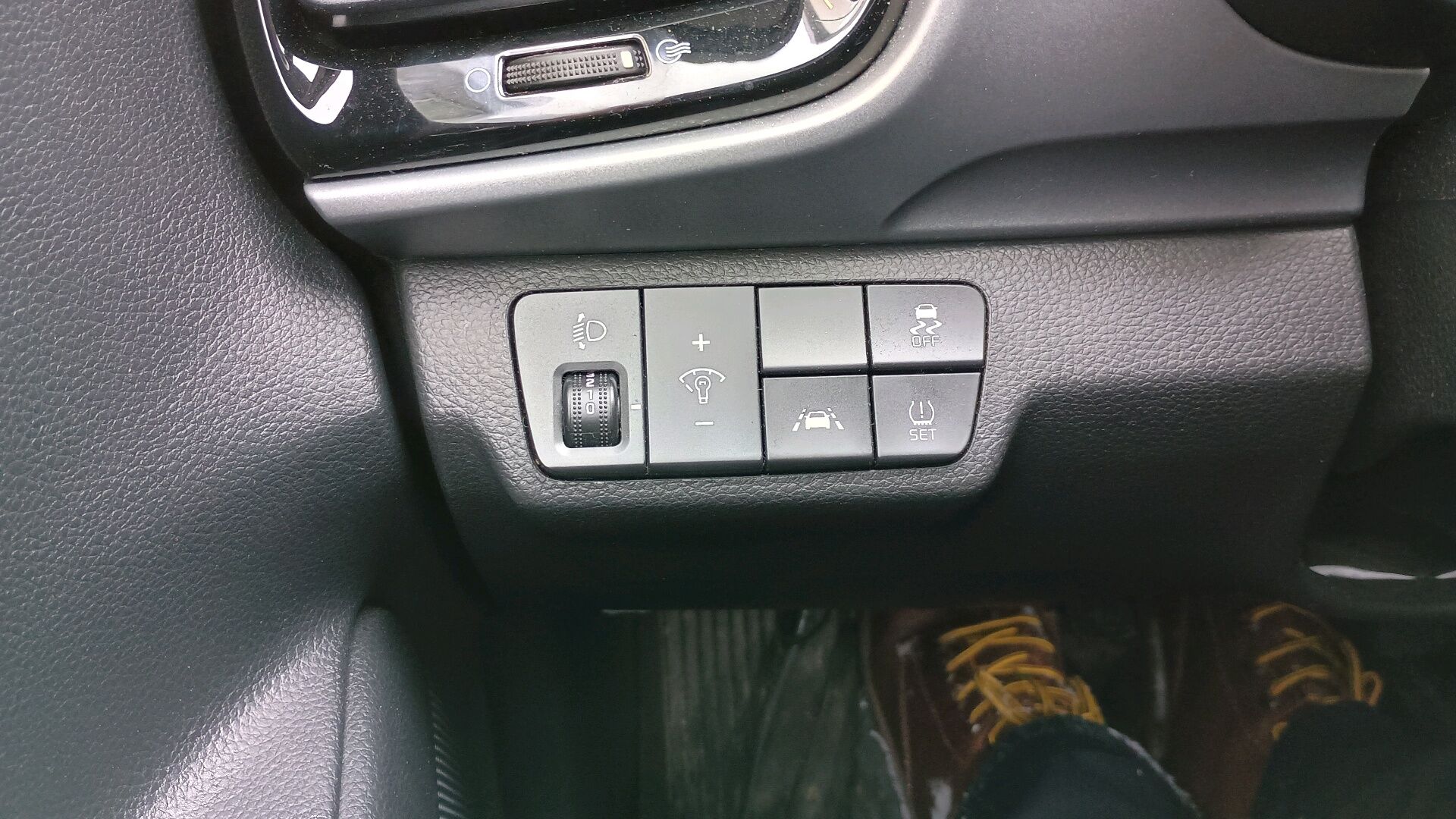 Billede af Kia Stonic 1,0 T-GDI Attraction Plus DCT 120HK 5d 7g Aut.