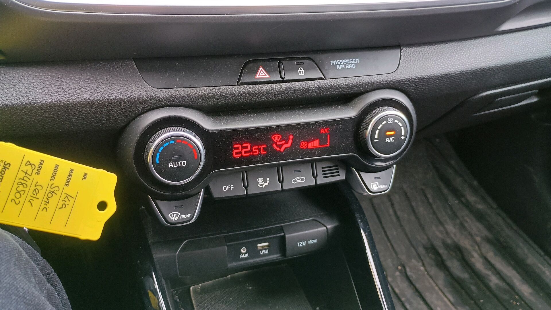 Billede af Kia Stonic 1,0 T-GDI Attraction Plus DCT 120HK 5d 7g Aut.