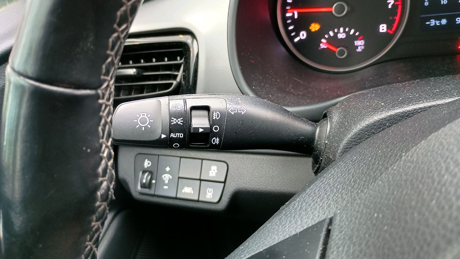 Billede af Kia Stonic 1,0 T-GDI Attraction Plus DCT 120HK 5d 7g Aut.