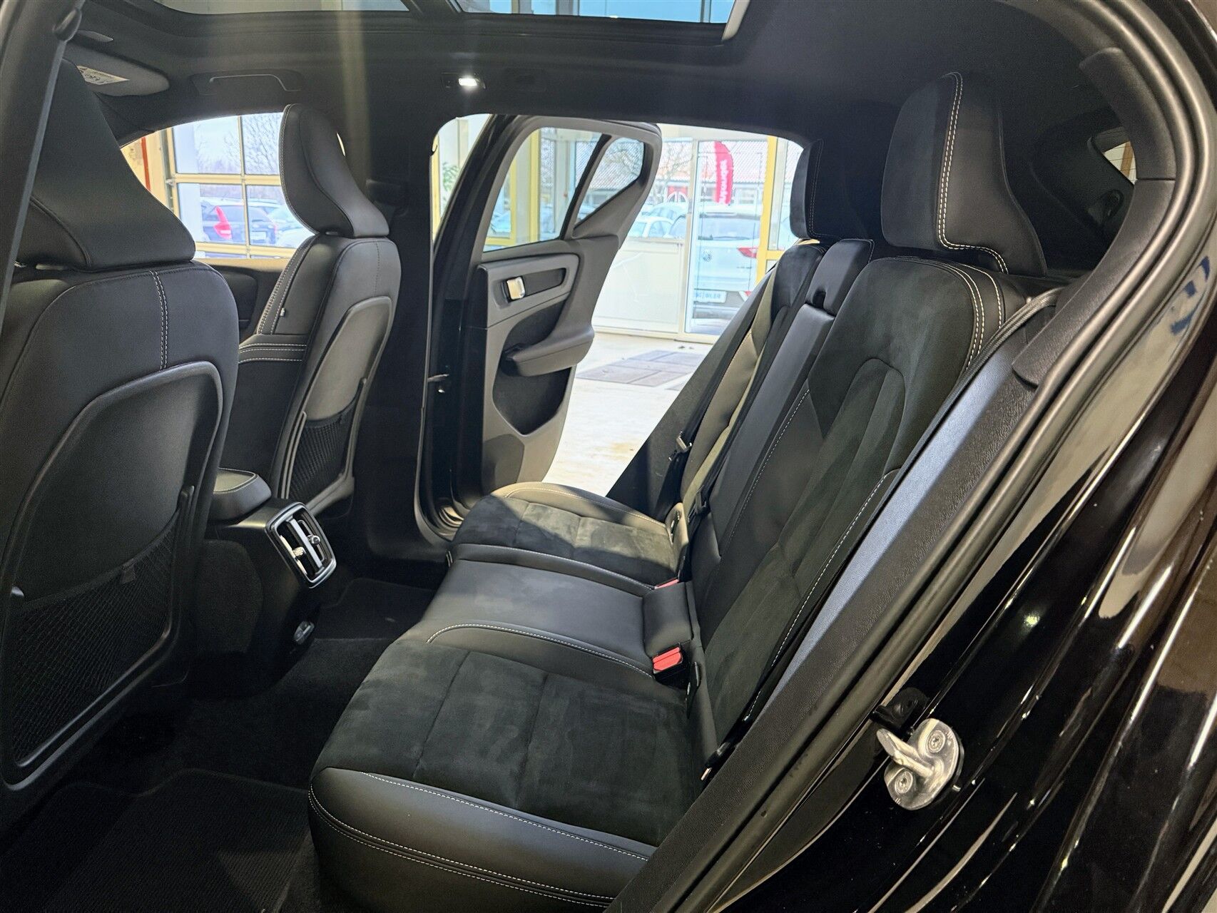 Billede af Volvo XC40 P8 Recharge Twin Ultimate AWD 408HK 5d Aut.