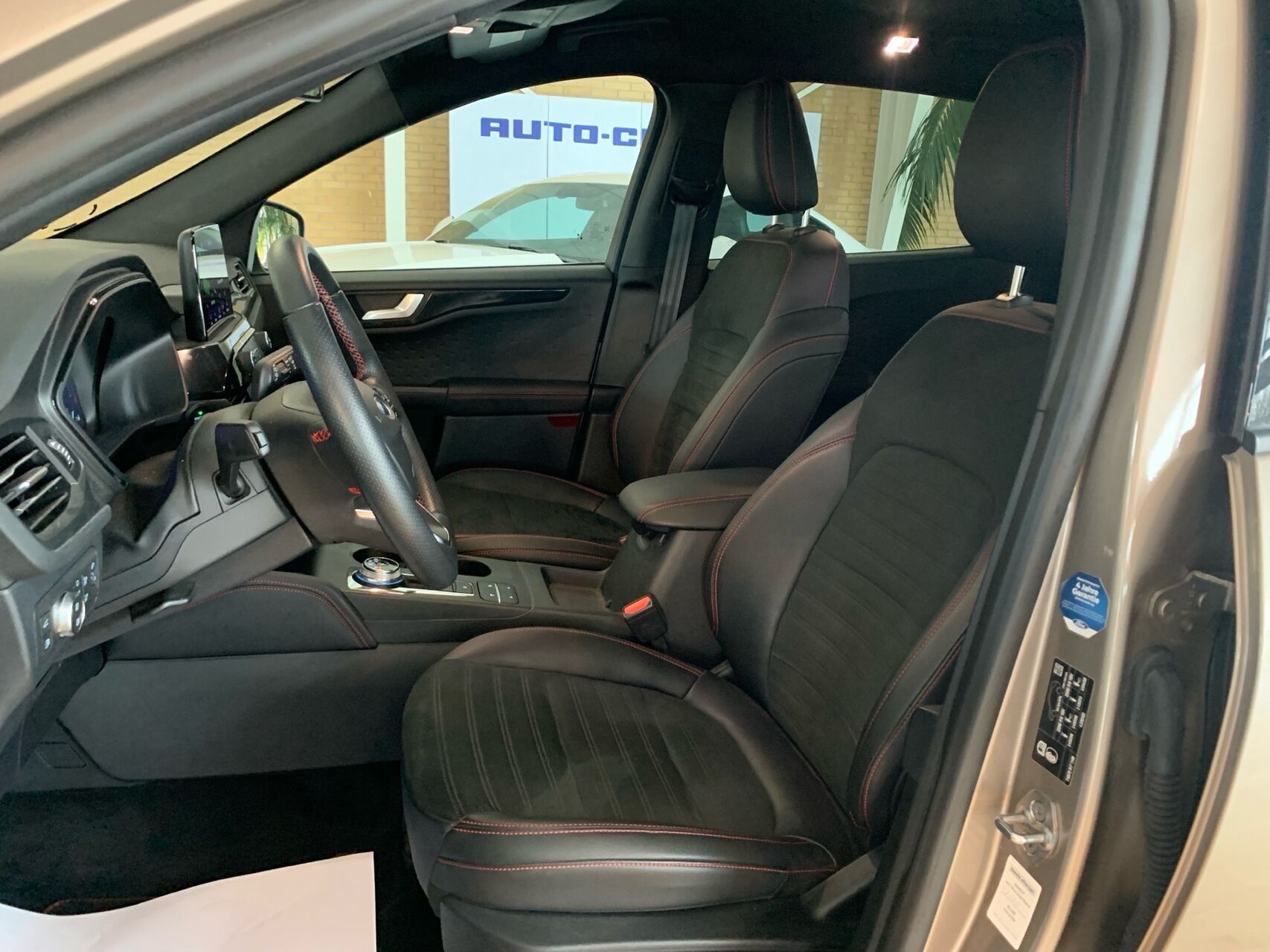 Billede af Ford Kuga 2,5 Plugin-hybrid ST-Line X CVT 225HK 5d Trinl. Gear