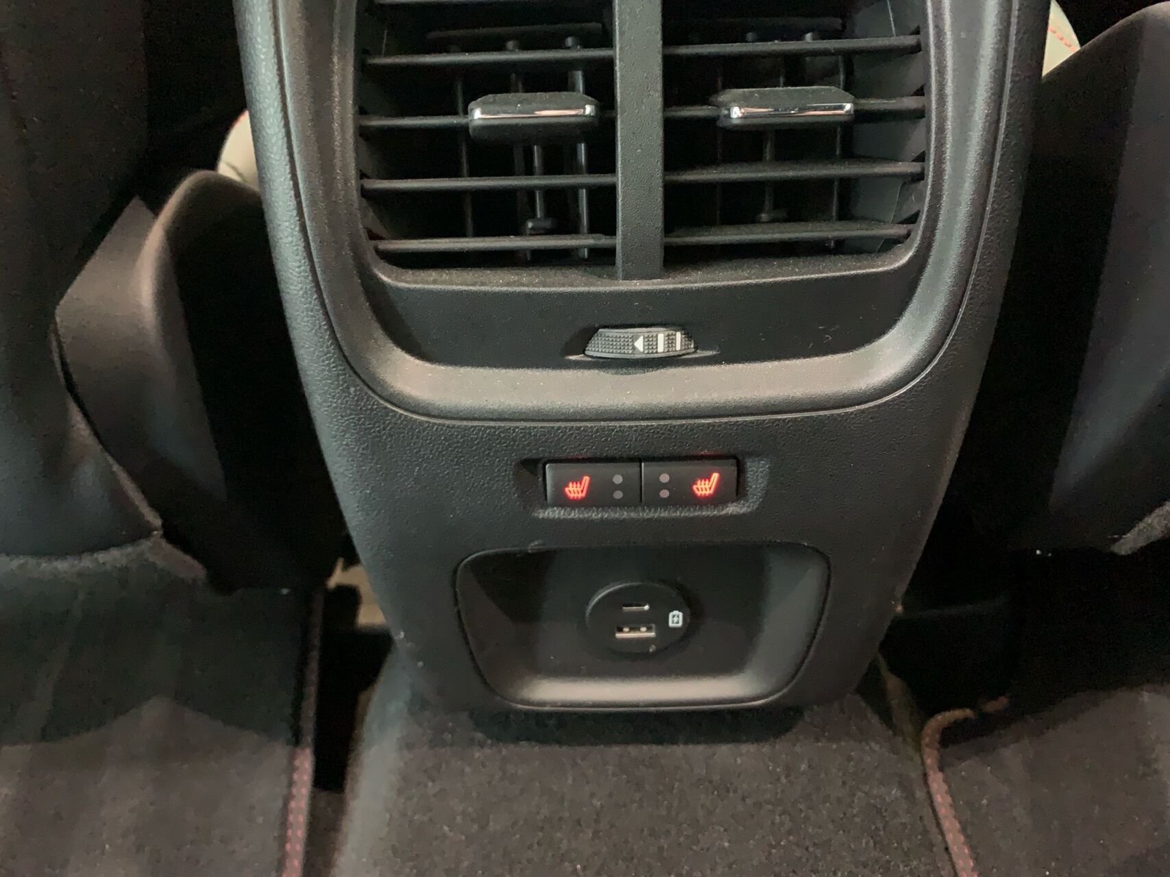 Billede af Ford Kuga 2,5 Plugin-hybrid ST-Line X CVT 225HK 5d Trinl. Gear