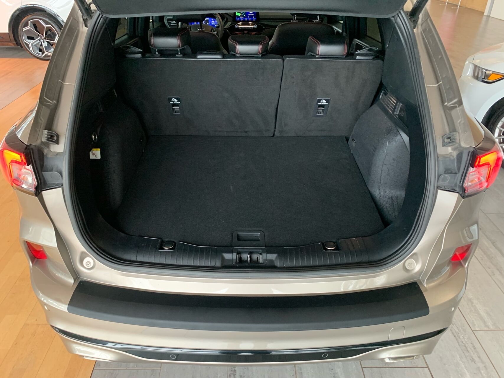 Billede af Ford Kuga 2,5 Plugin-hybrid ST-Line X CVT 225HK 5d Trinl. Gear