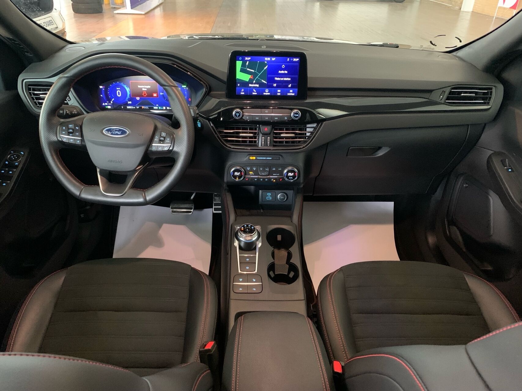 Billede af Ford Kuga 2,5 Plugin-hybrid ST-Line X CVT 225HK 5d Trinl. Gear