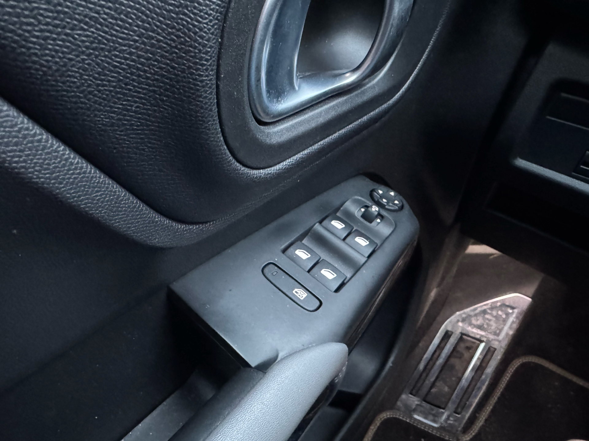 Billede af Citroën C5 Aircross 1,6 Plugin-hybrid Shine Sport EAT8 225HK 5d 8g Aut.