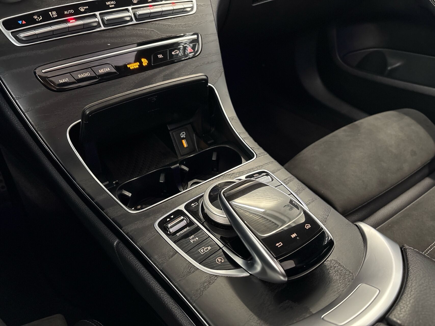 Billede af Mercedes-Benz C220 d T 2,0 CDI AMG Line 9G-Tronic 194HK Stc Aut.