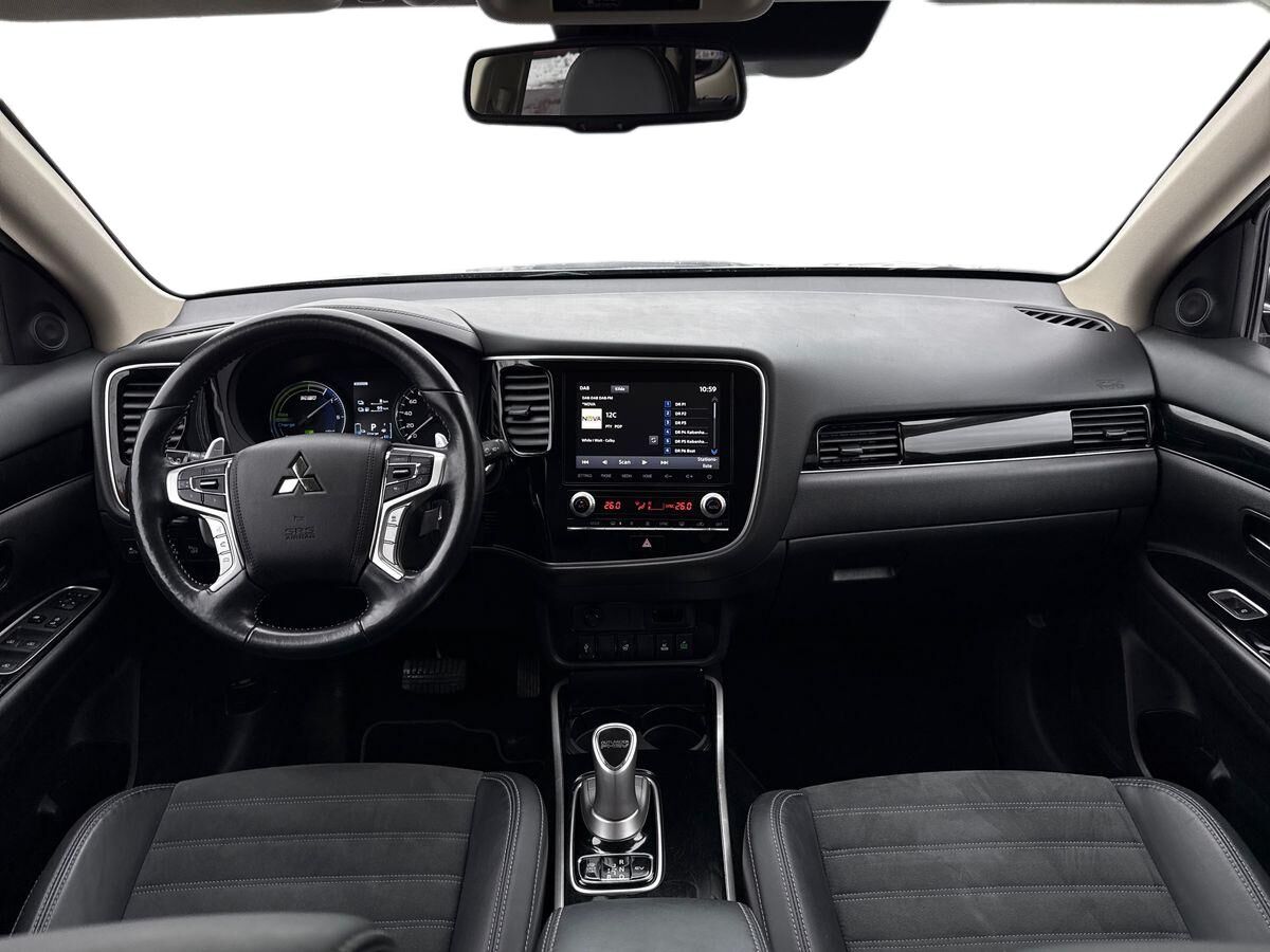 Billede af Mitsubishi Outlander 2,4 PHEV  Plugin-hybrid Intense 4WD 224HK 5d 6g Trinl. Gear