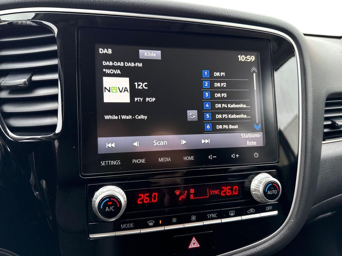 Billede af Mitsubishi Outlander 2,4 PHEV  Plugin-hybrid Intense 4WD 224HK 5d 6g Trinl. Gear