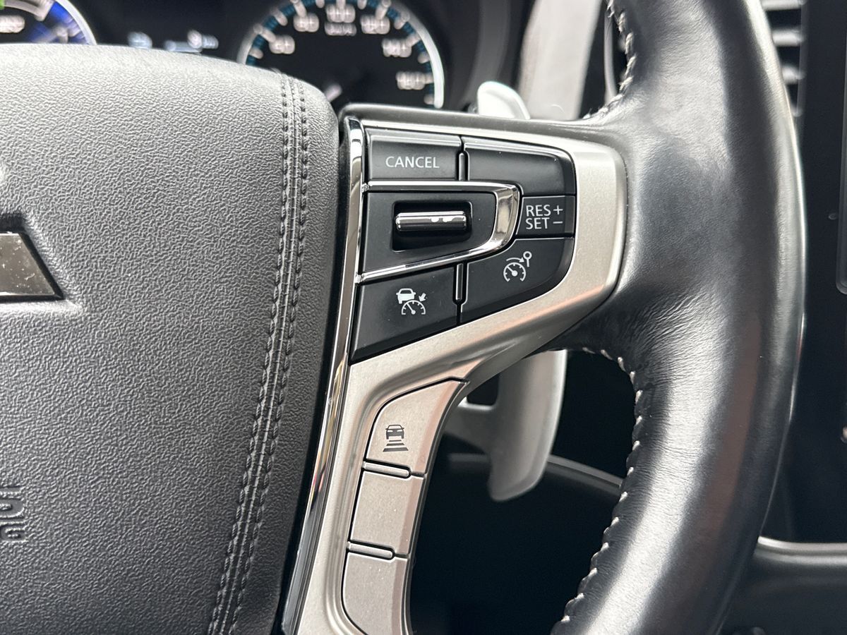 Billede af Mitsubishi Outlander 2,4 PHEV  Plugin-hybrid Intense 4WD 224HK 5d 6g Trinl. Gear