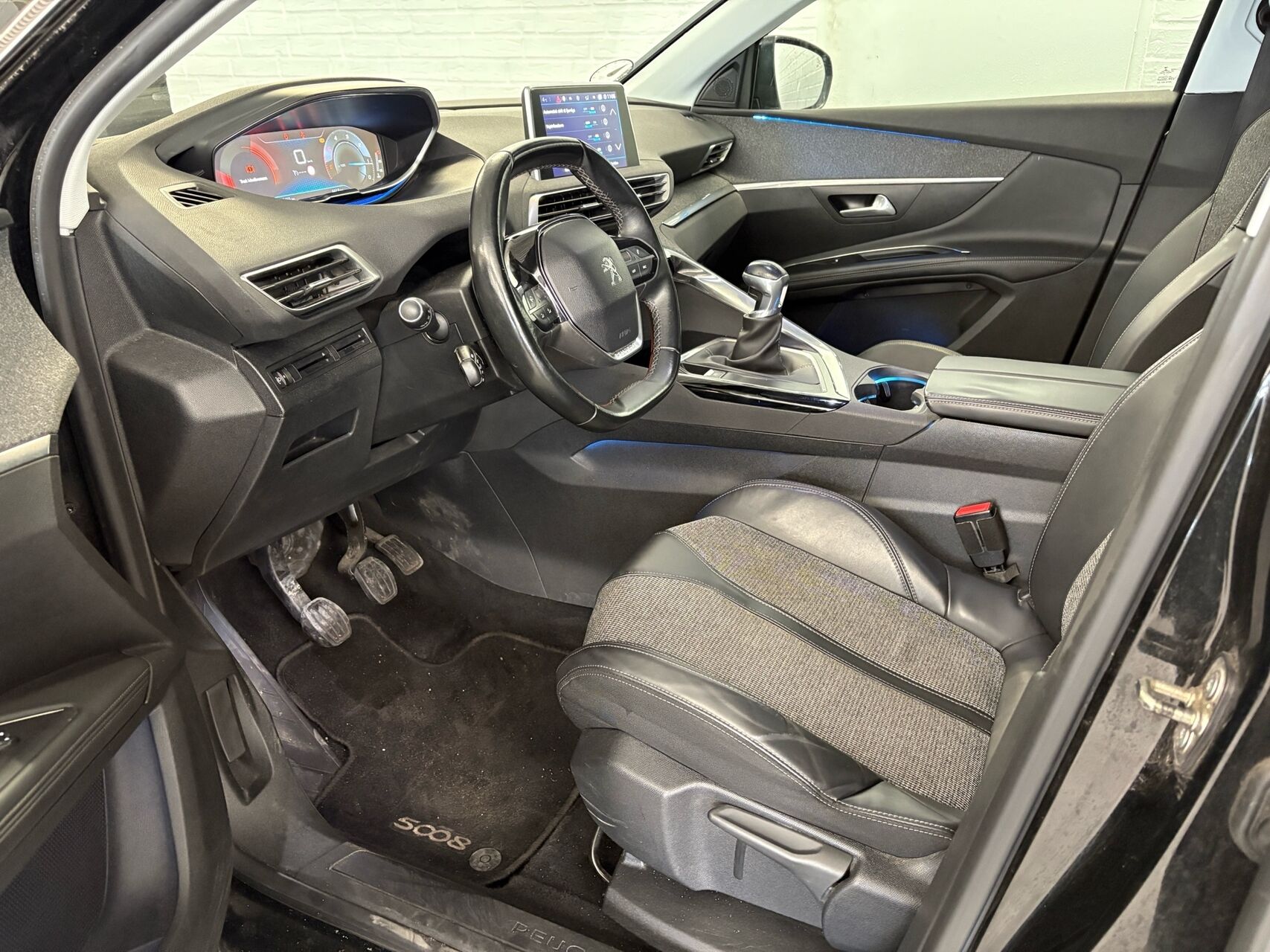 Billede af Peugeot 5008 1,6 BlueHDi Allure Start/Stop 120HK 5d 6g