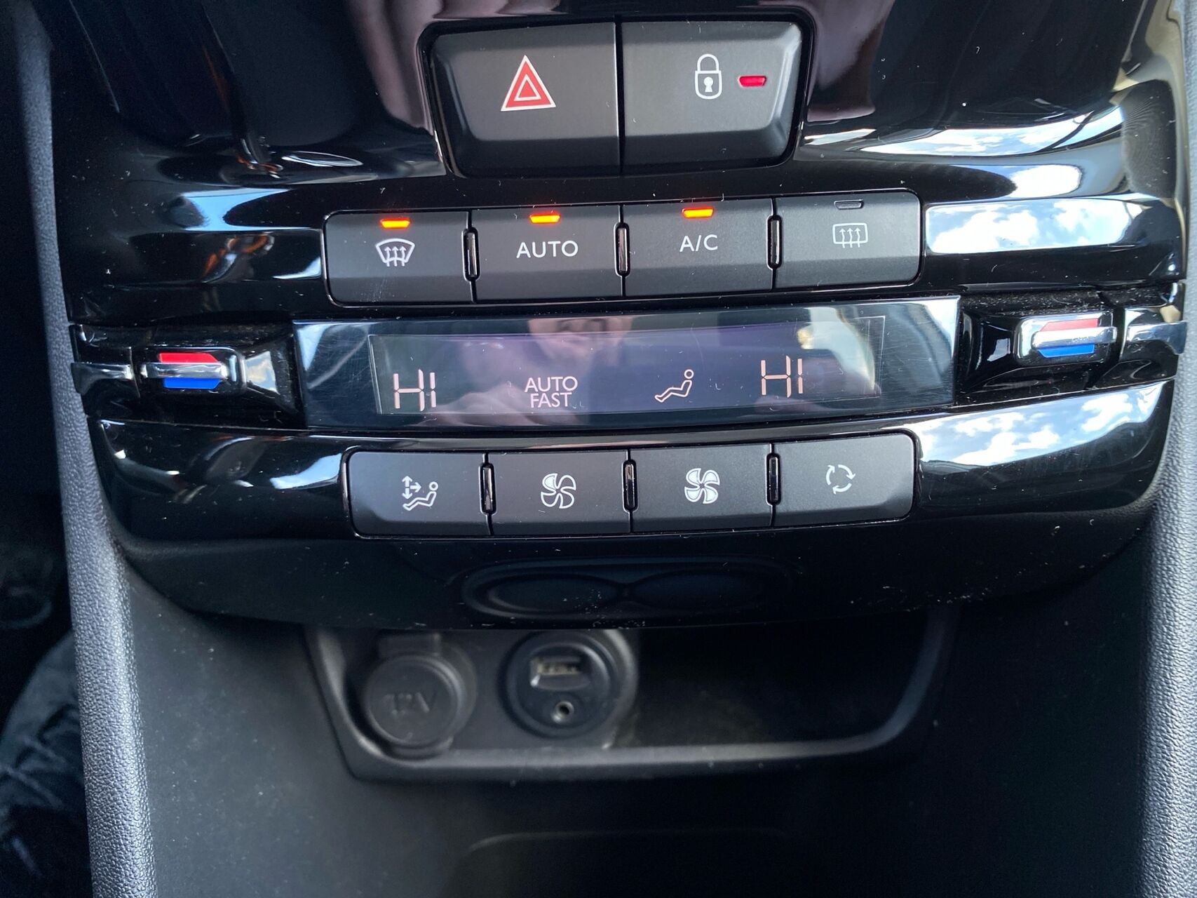 Billede af Peugeot 208 1,6 BlueHDi Allure 100HK 5d