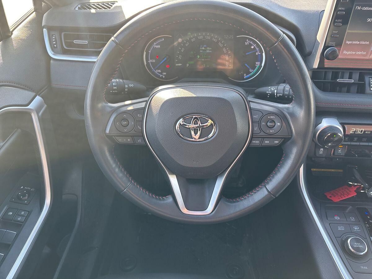 Billede af Toyota RAV4 Plug-in 2,5 Plugin-hybrid H3 Premium AWD 306HK 5d 6g Aut.