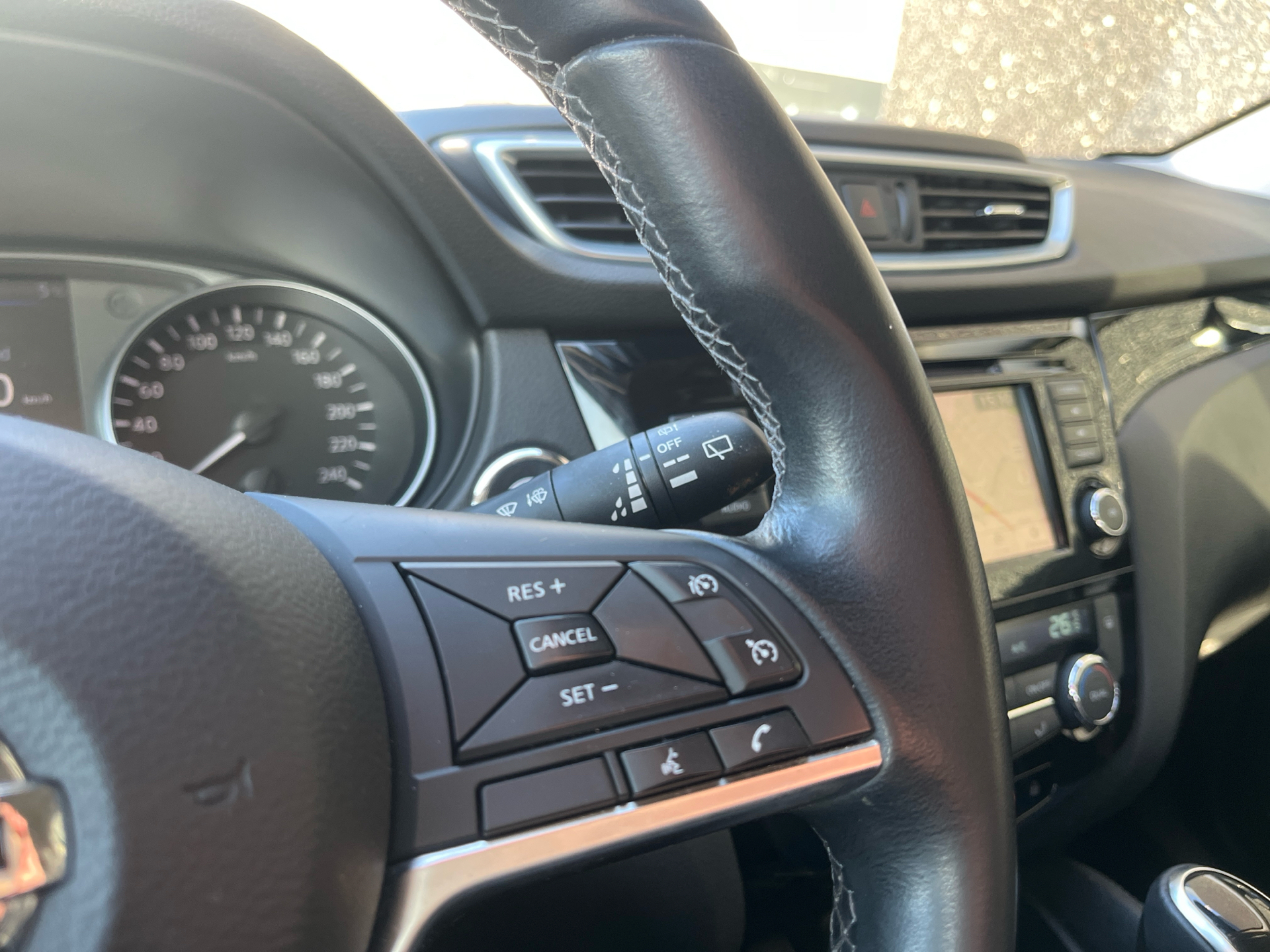 Billede af Nissan Qashqai 1,3 Dig-T N-Connecta DCT 160HK 5d 7g Aut.