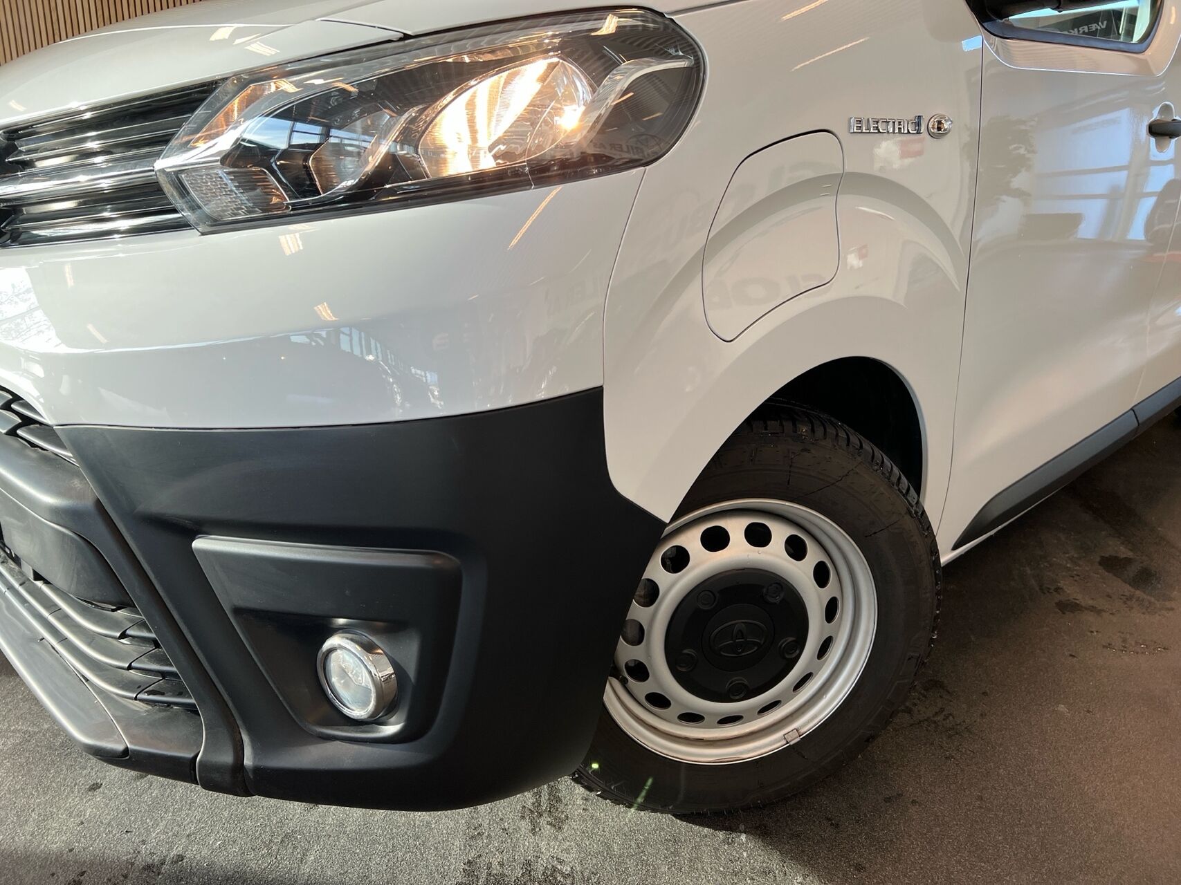 Billede af Toyota Proace Electric Long EL Comfort 136HK Van Aut.
