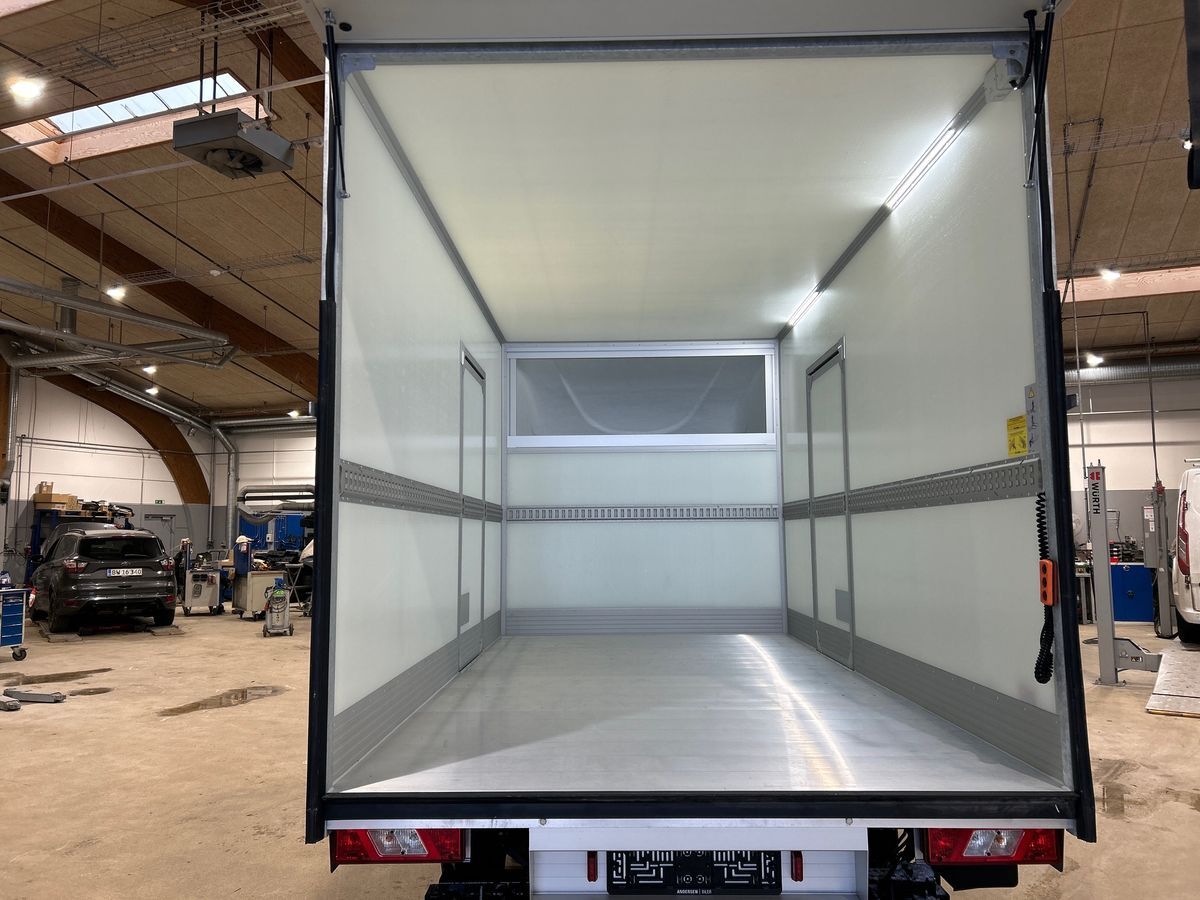 Billede af Ford E-Transit 350 L3H1 EL Trend RWD 184HK Ladv./Chas. Aut.