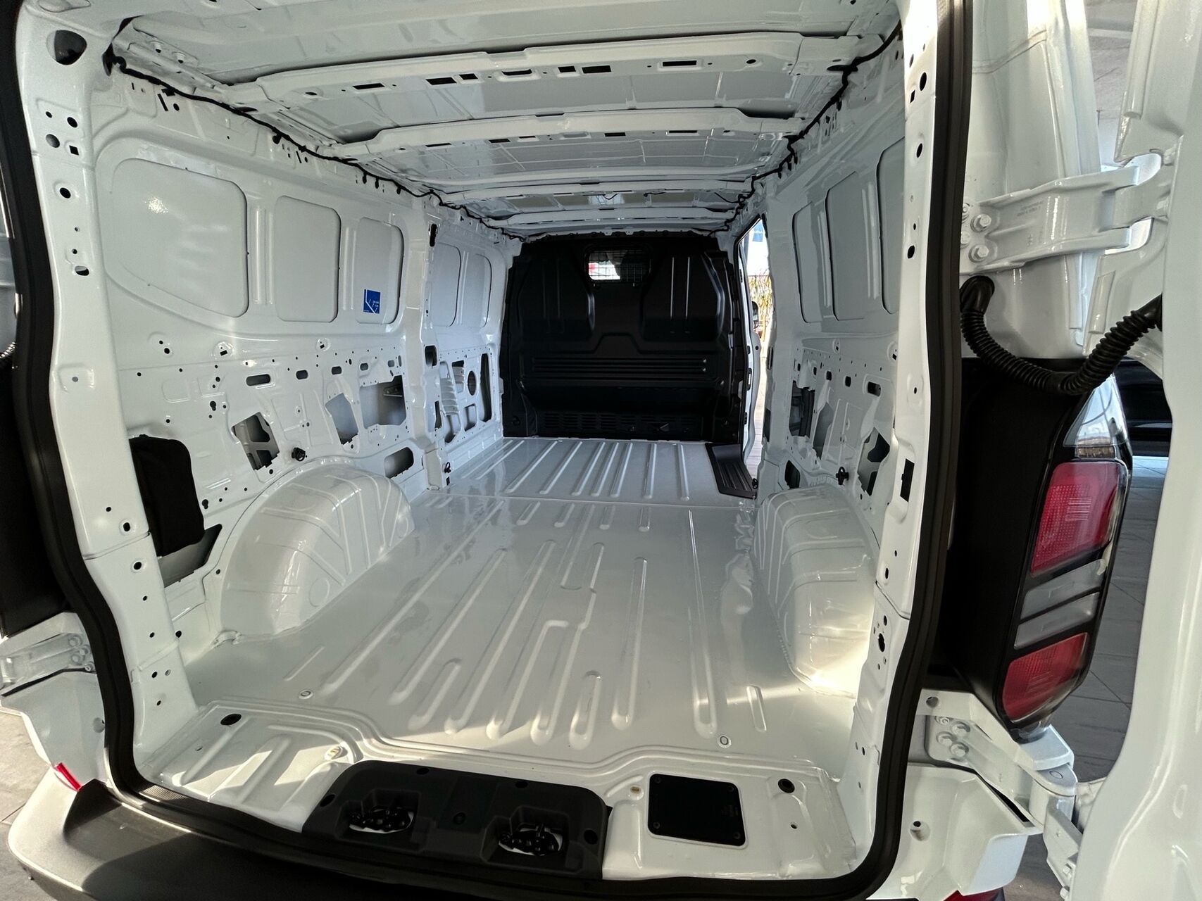 Billede af Ford Transit Custom 320 L2H1 2,0 EcoBlue Trend 136HK Van 8g Aut.