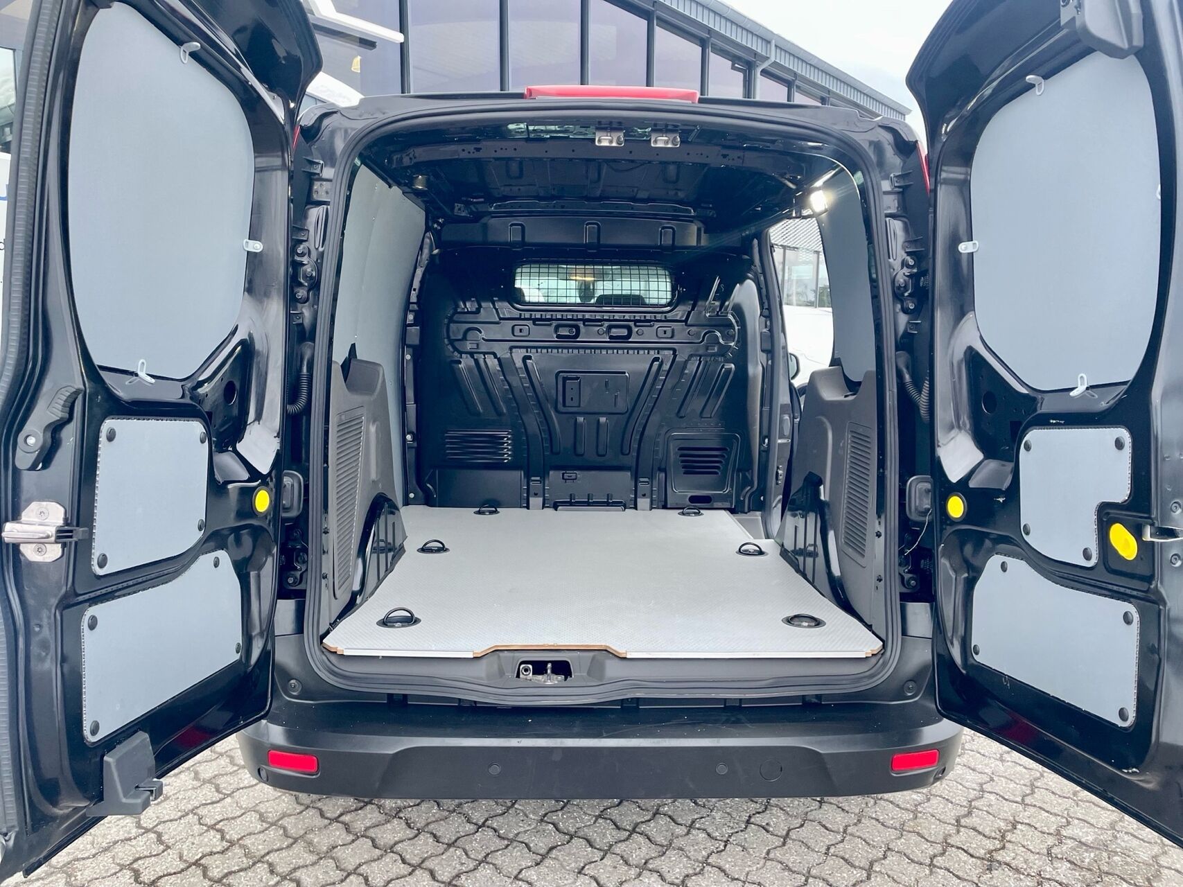 Billede af Ford Transit Connect Kort 1,5 EcoBlue Limited 100HK Van 6g