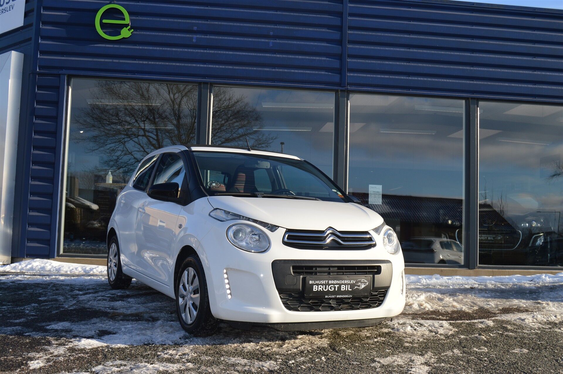 Billede af Citroën C1 1,0 VTi Funky Airscape start/stop 68HK 5d