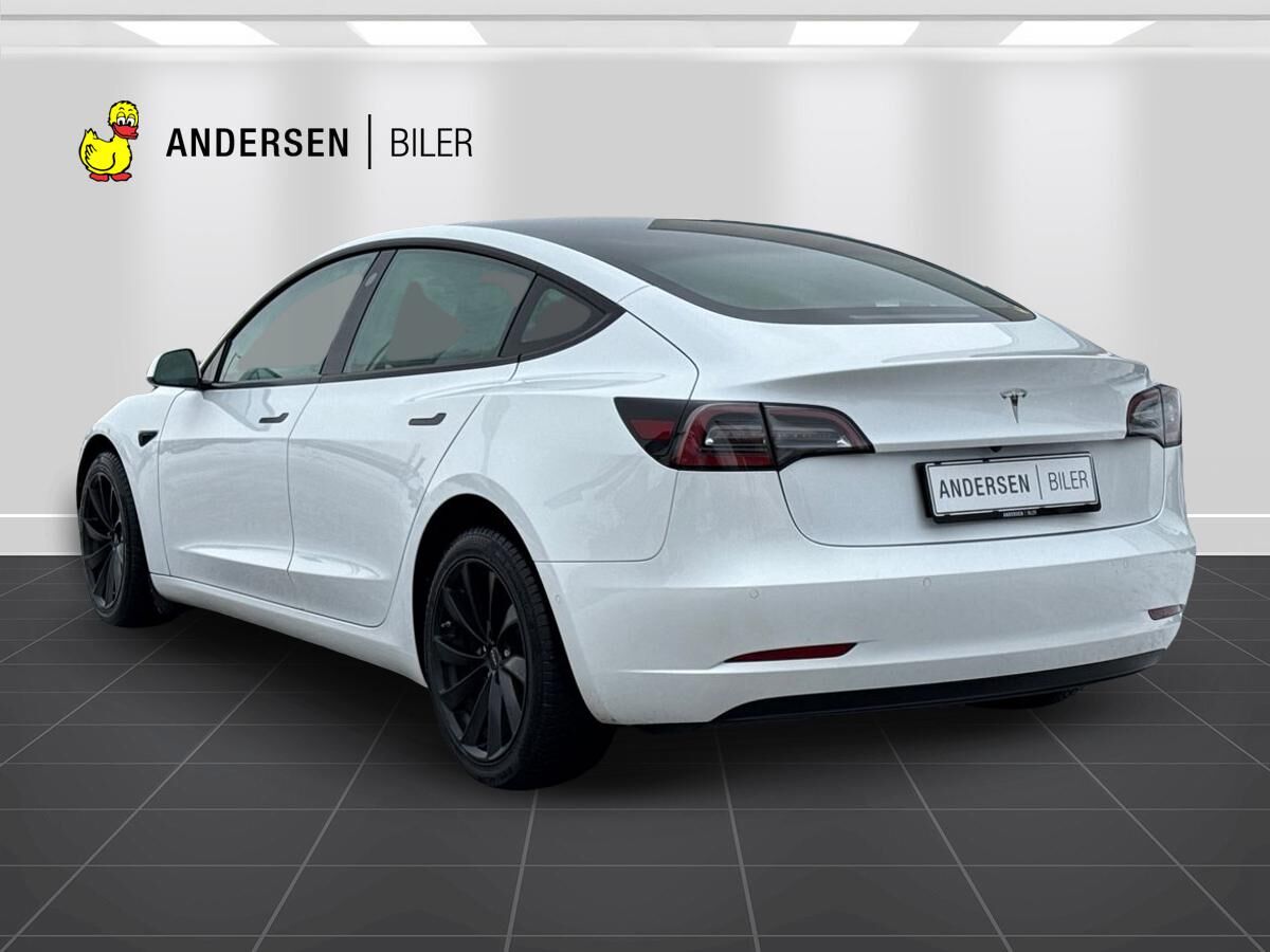 Billede af Tesla Model 3 EL Standard Range Plus 325HK Aut.