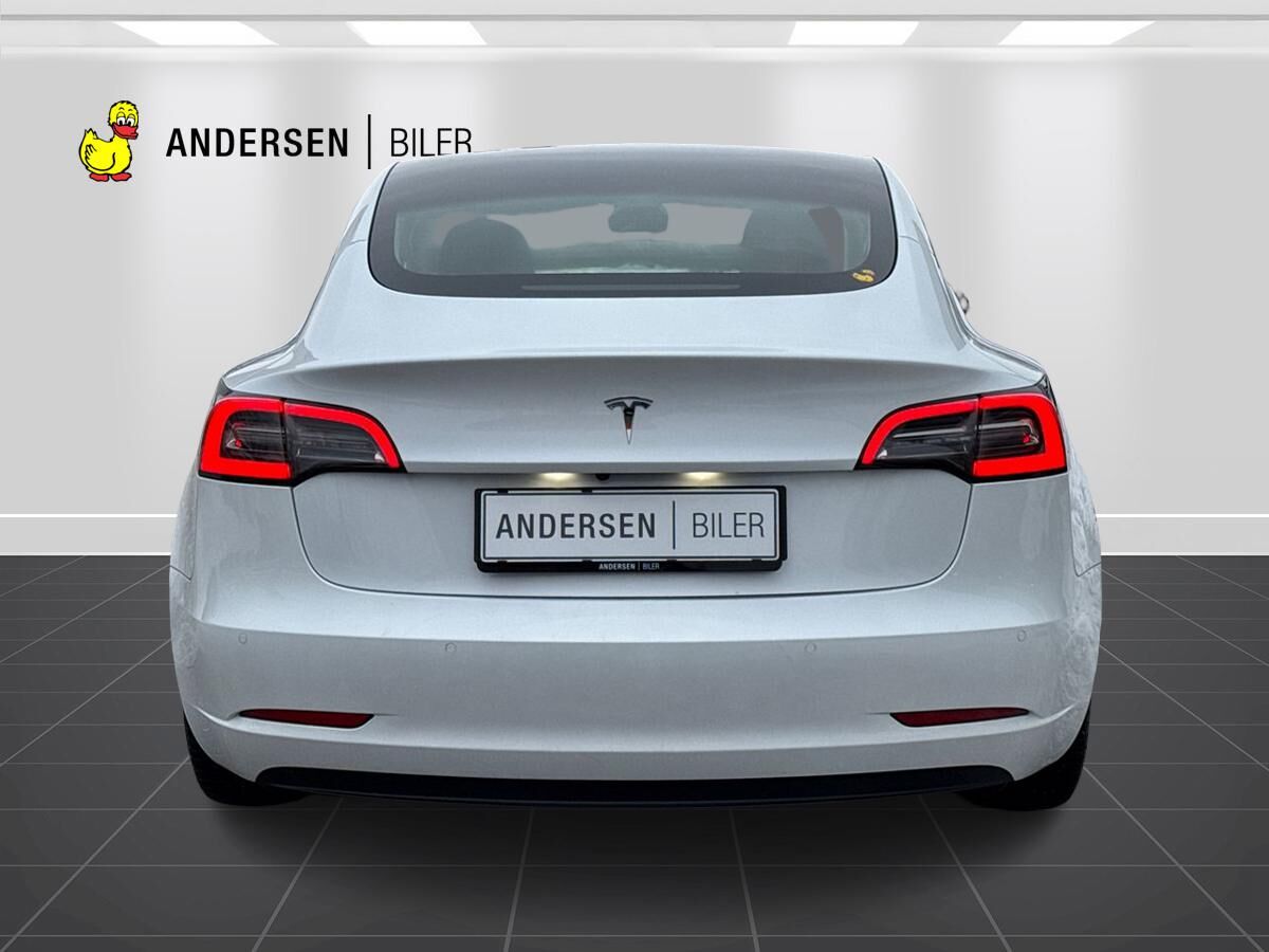 Billede af Tesla Model 3 EL Standard Range Plus 325HK Aut.