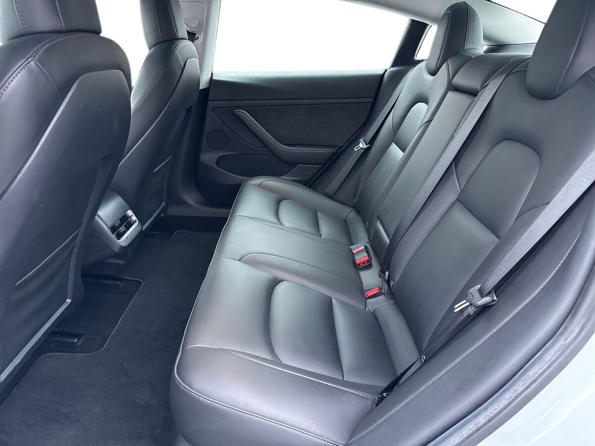 Billede af Tesla Model 3 EL Standard Range Plus 325HK Aut.