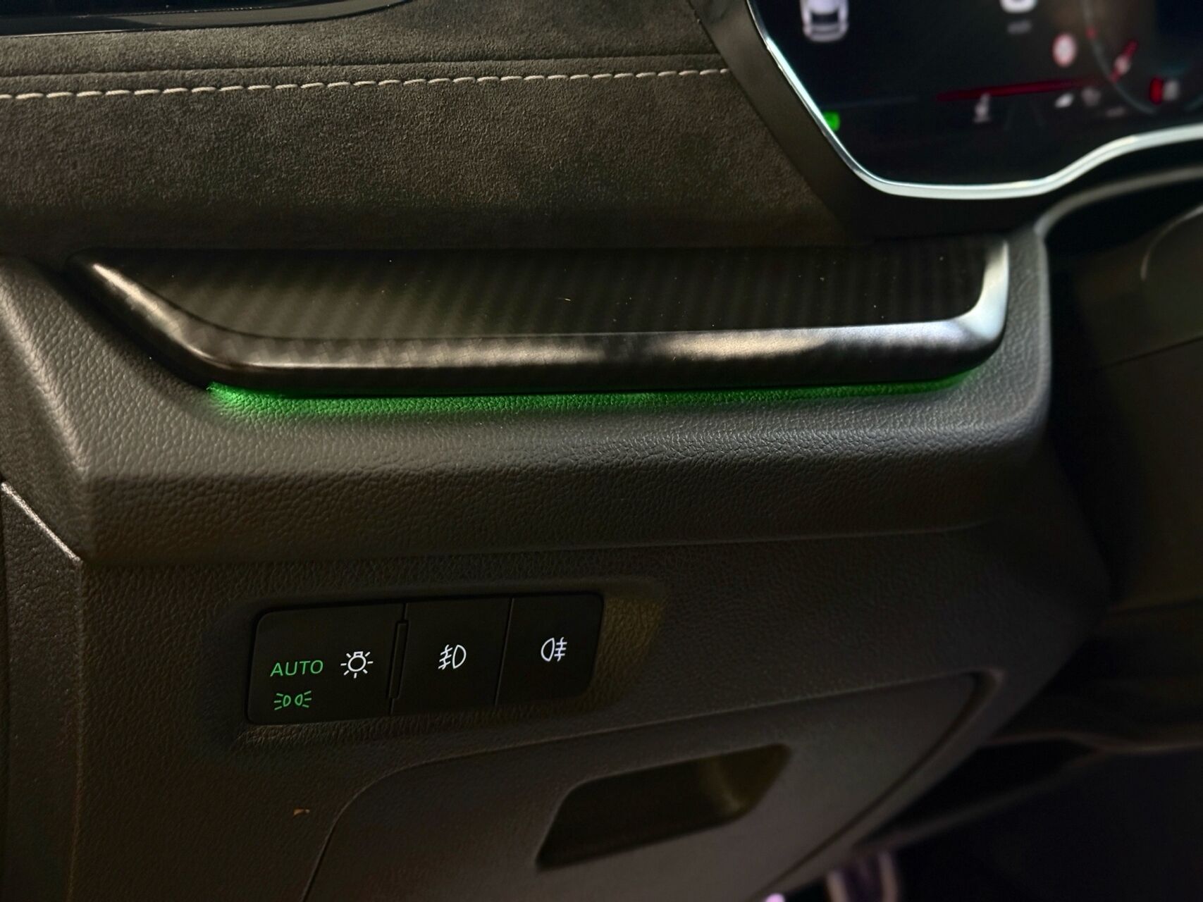 Billede af Skoda Octavia Combi 1,4 TSI  Plugin-hybrid iV RS DSG 245HK Stc 6g Aut.