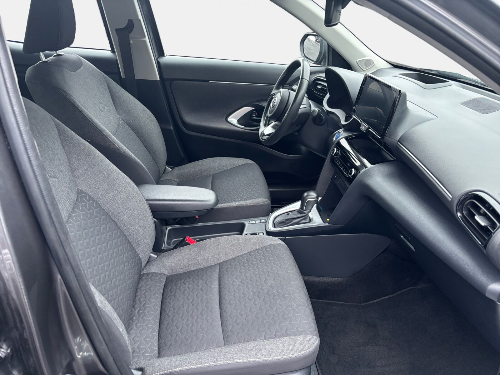 Billede af Toyota Yaris Cross 1,5 Hybrid Active Technology 116HK 5d Trinl. Gear