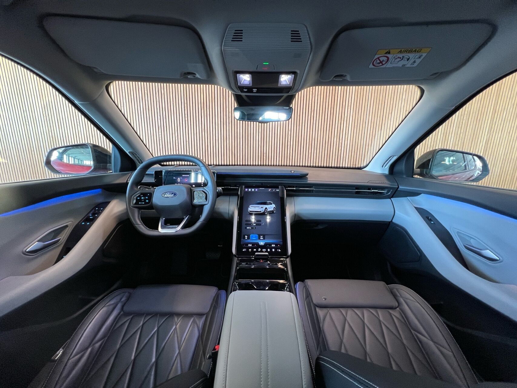 Billede af Ford Explorer EL UR Premium AWD 340HK 5d Aut.