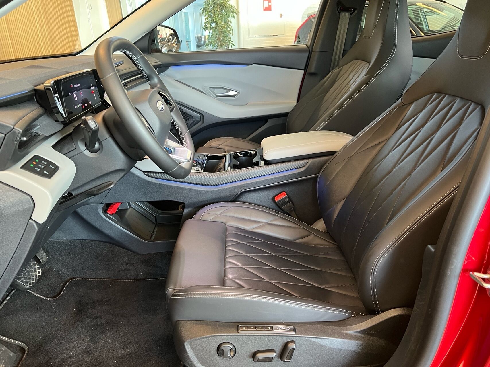 Billede af Ford Explorer EL UR Premium AWD 340HK 5d Aut.