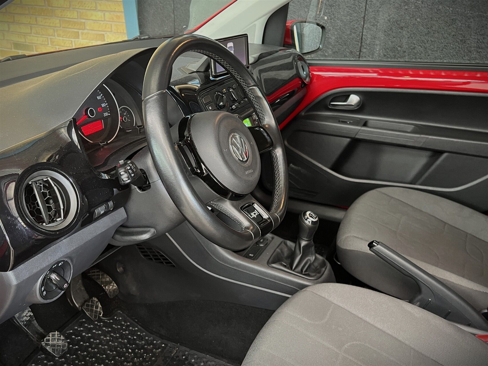 Billede af VW up 1,0 Move 75HK 3d