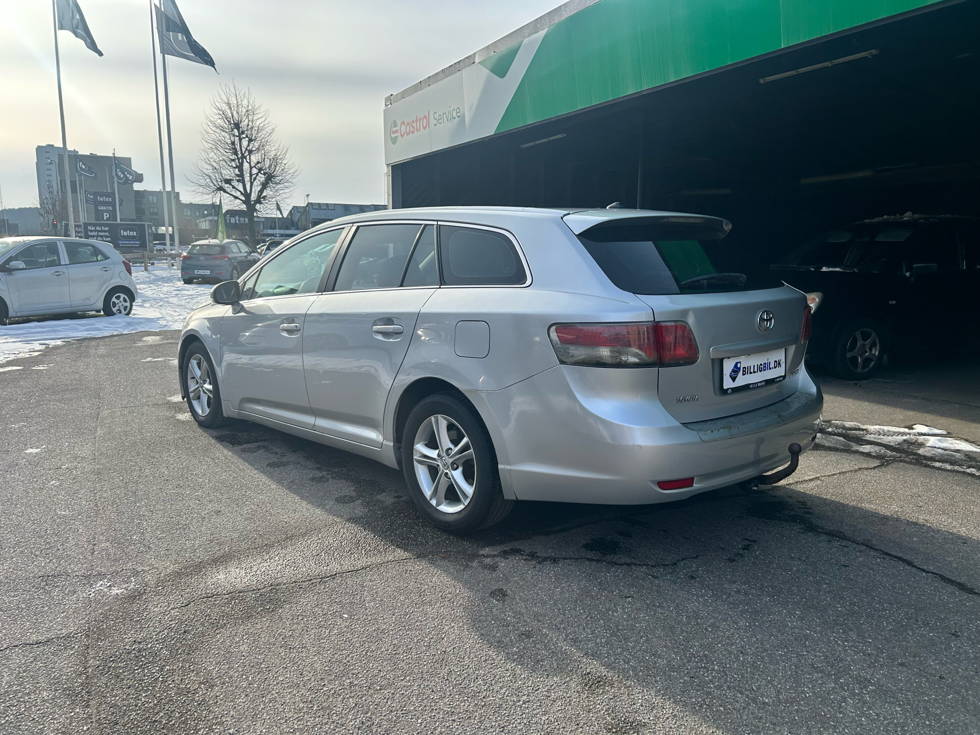 Billede af Toyota Avensis 2,0 D-4D DPF T1 126HK Stc 6g