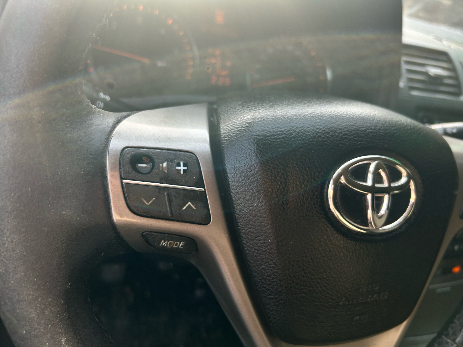 Billede af Toyota Avensis 2,0 D-4D DPF T1 126HK Stc 6g