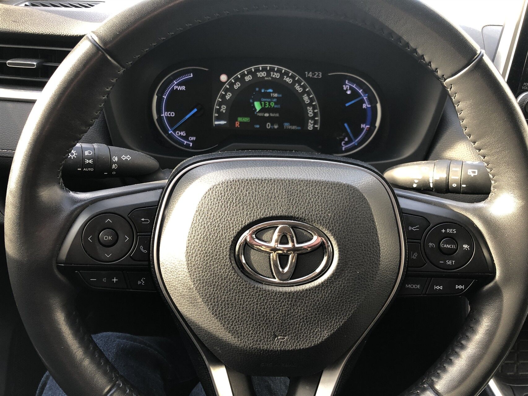 Billede af Toyota RAV4 2,5 Hybrid H3 Smart 218HK 5d 6g Aut.