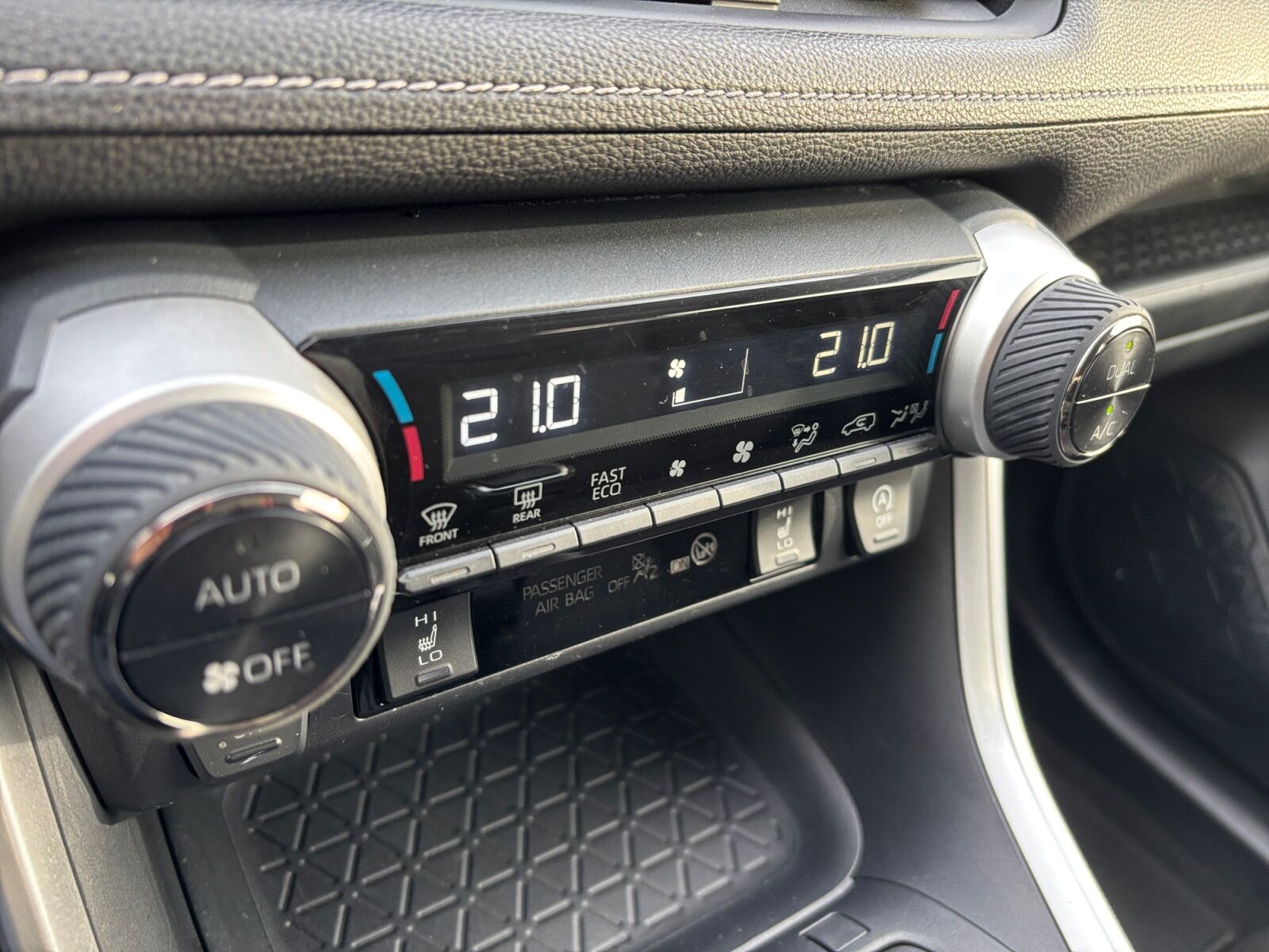 Billede af Toyota RAV4 2,0 T3 175HK 5d 6g Aut.