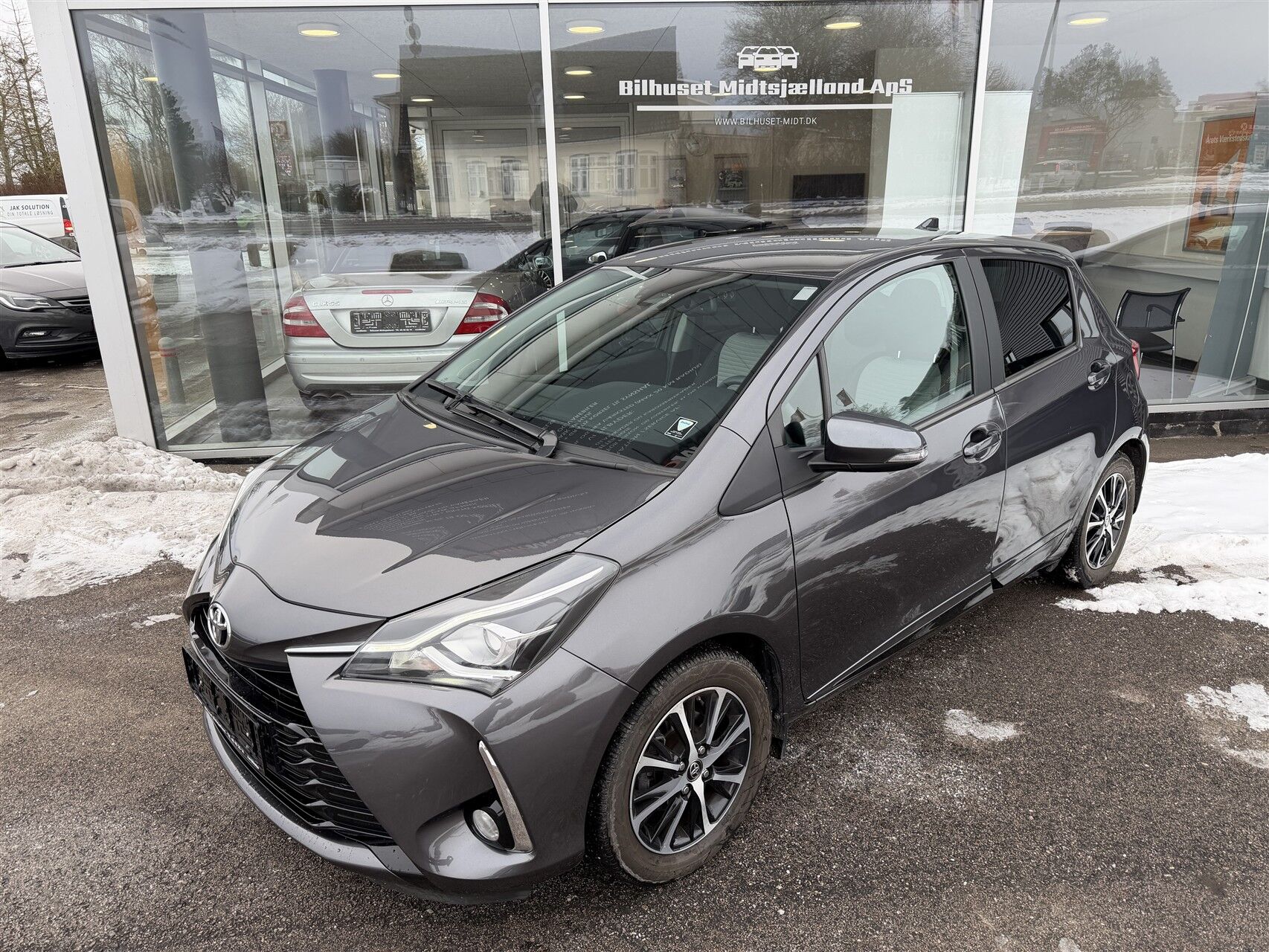 Billede af Toyota Yaris 1,5 VVT-I T2 Limited Multidrive S 111HK 5d 6g Aut.