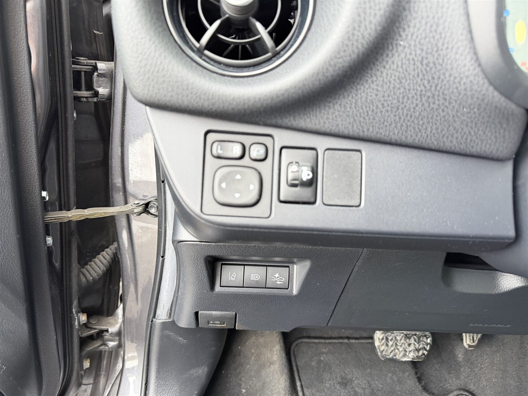 Billede af Toyota Yaris 1,5 VVT-I T2 Limited Multidrive S 111HK 5d 6g Aut.