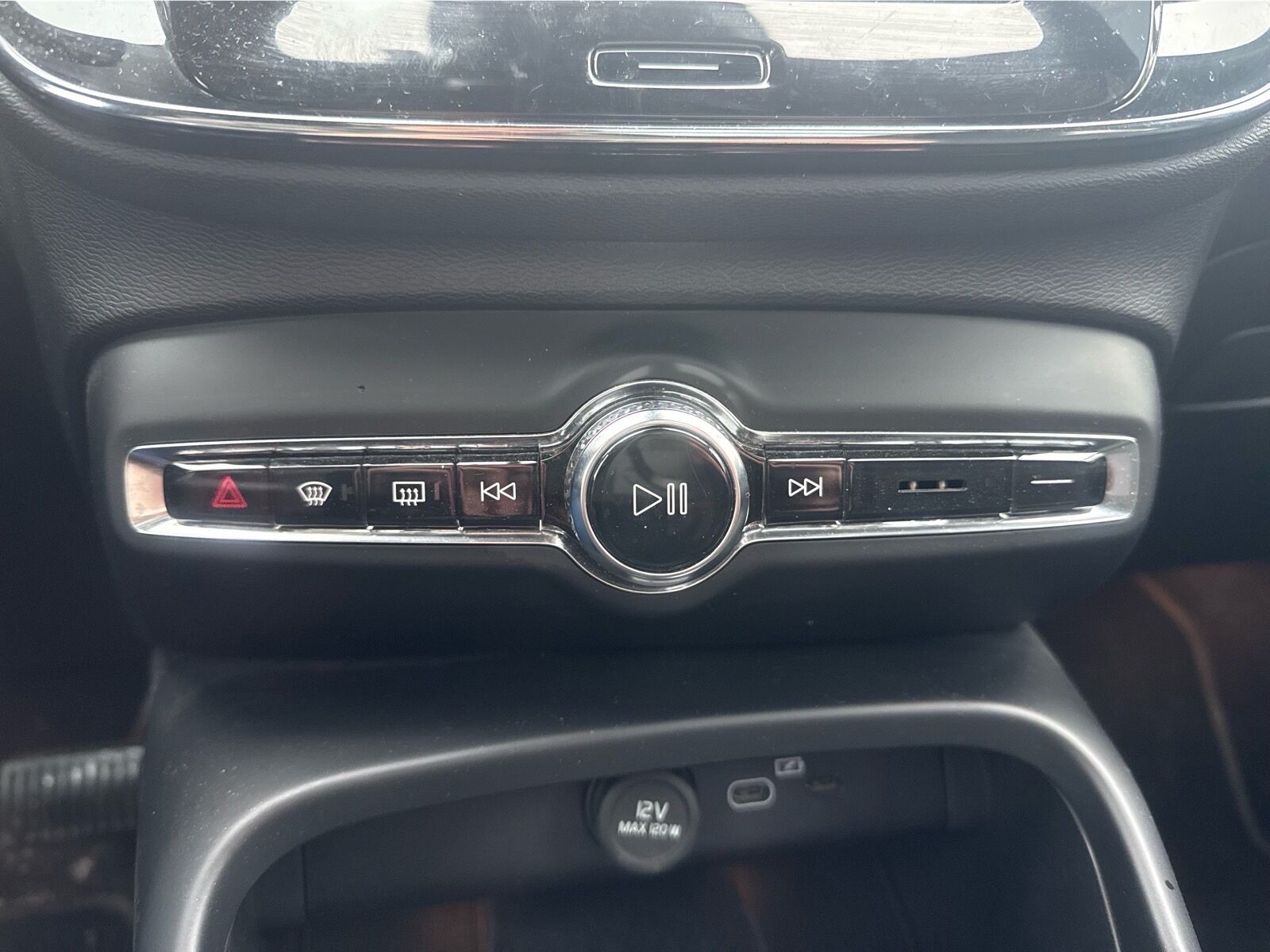 Billede af Volvo XC40 P8 Recharge Twin Ultimate AWD 408HK 5d Aut.