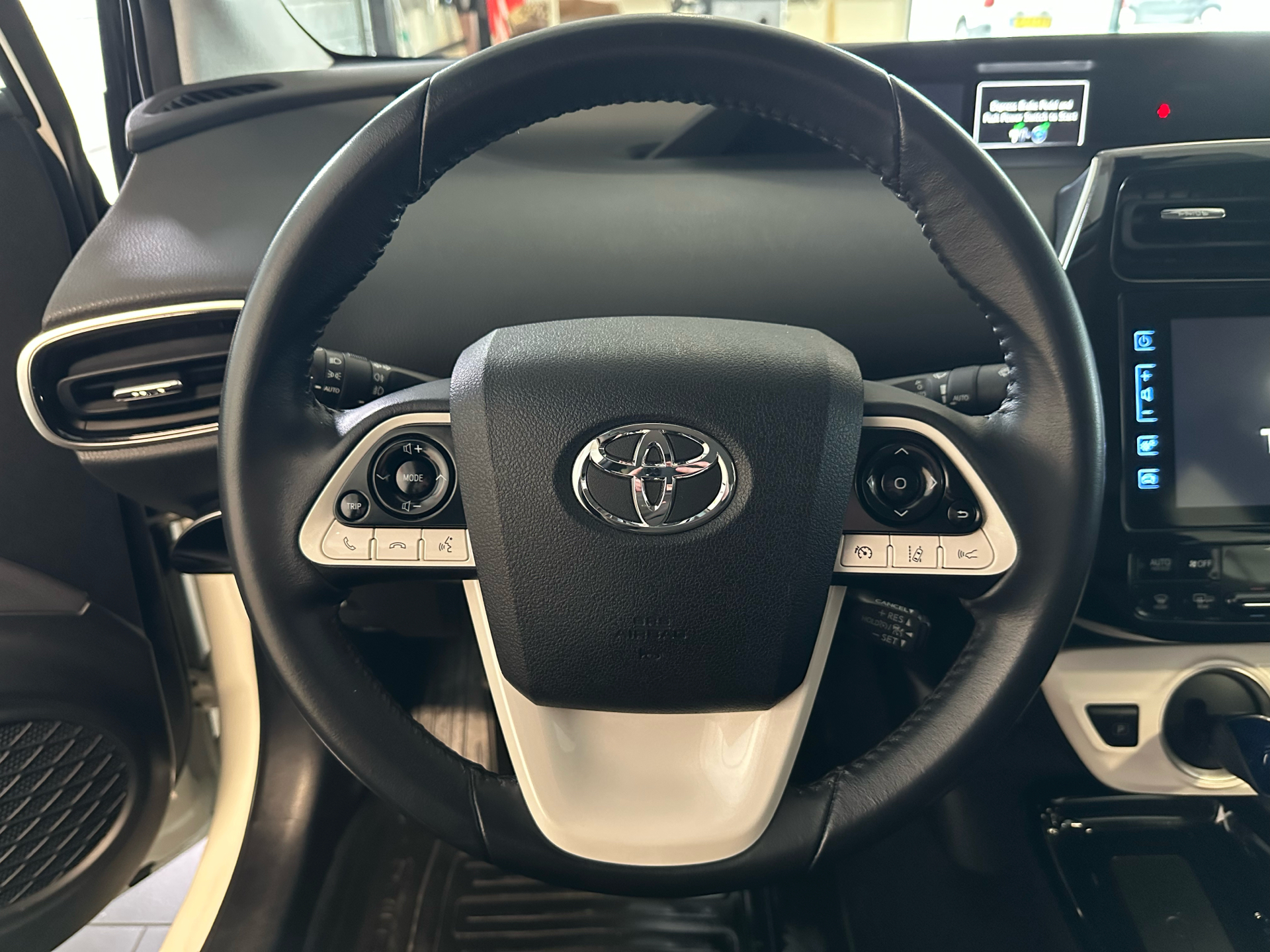 Billede af Toyota Prius Plug-in 1,8 Plugin-hybrid H4 122HK 5d Aut.