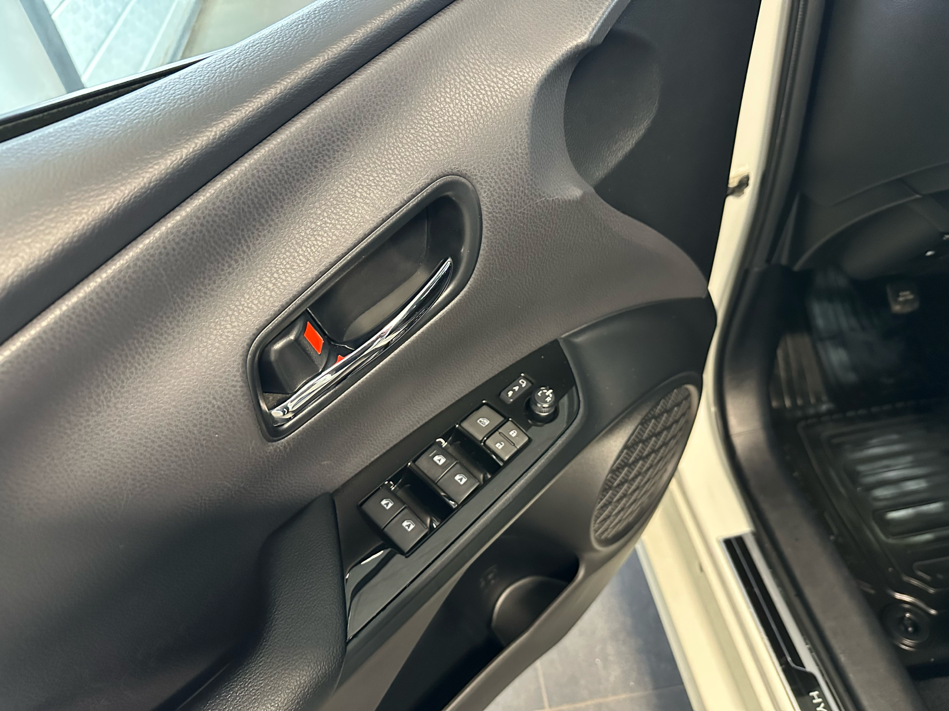 Billede af Toyota Prius Plug-in 1,8 Plugin-hybrid H4 122HK 5d Aut.