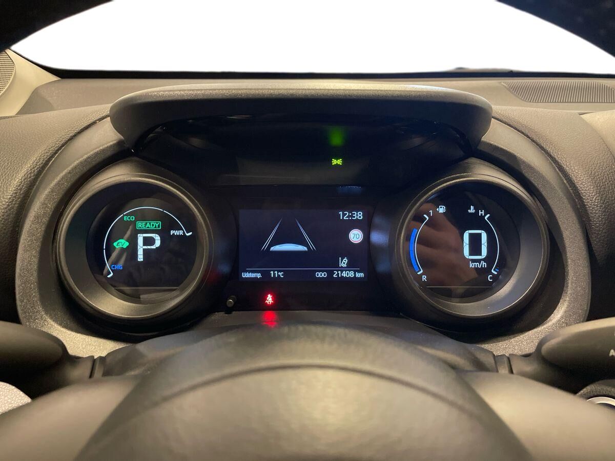 Billede af Toyota Yaris Cross 1,5 Hybrid Active 116HK 5d Trinl. Gear