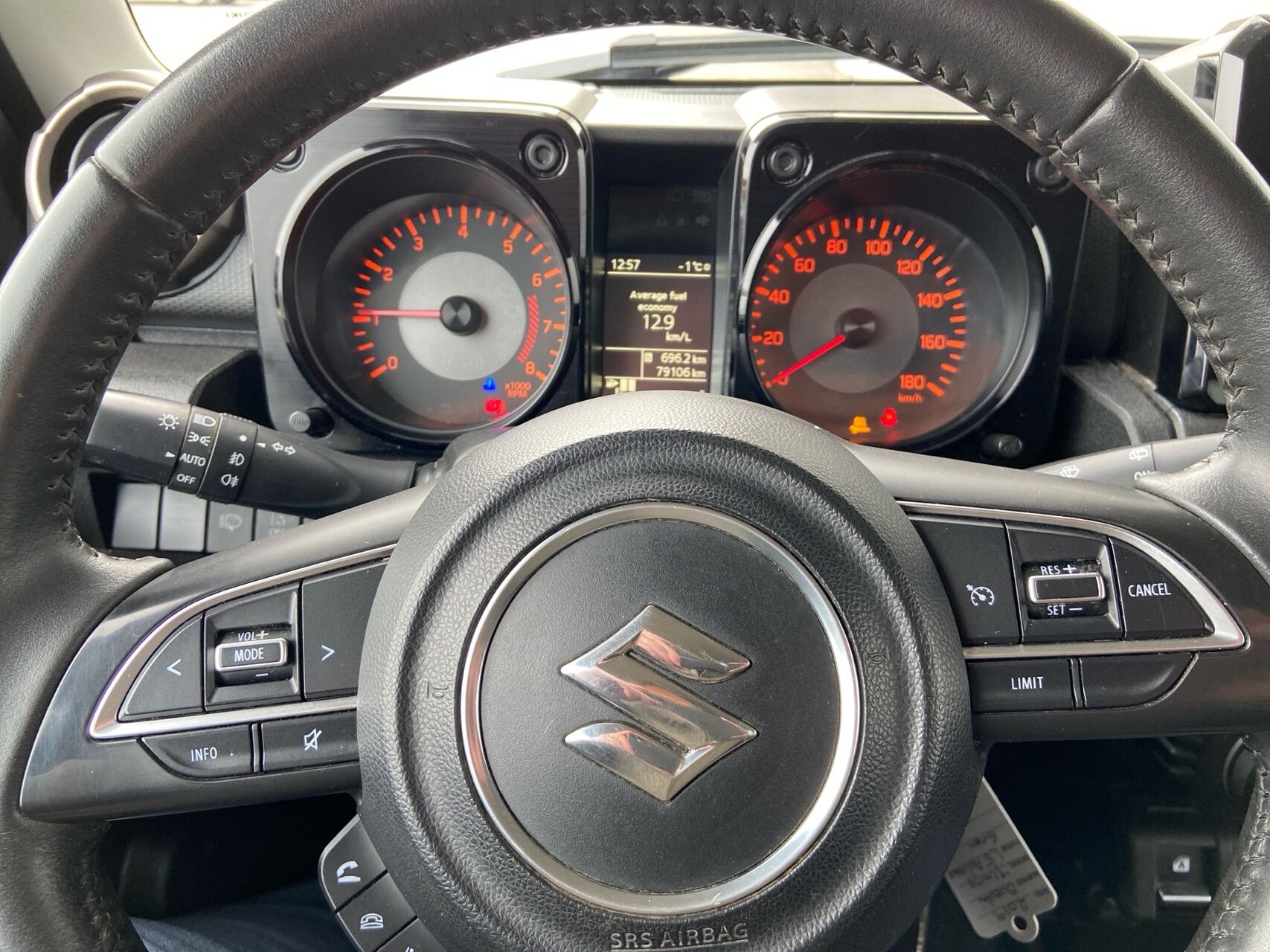 Billede af Suzuki Jimny 1,5 Adventure AllGrip 102HK 3d