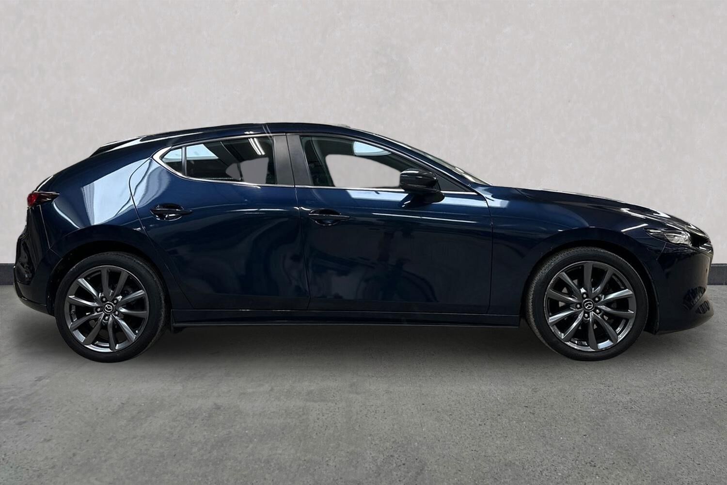 Billede af Mazda 3 2,0 Skyactiv-G  Mild hybrid Sky 122HK 5d 6g Aut.