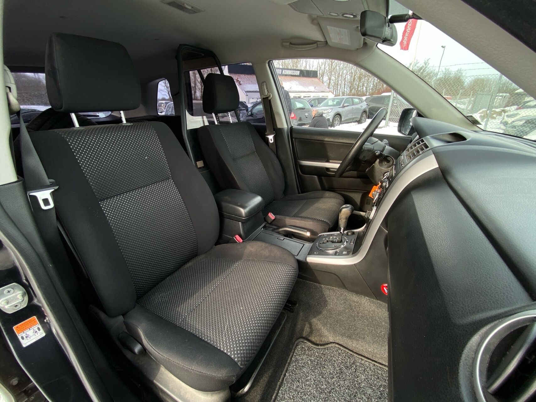 Billede af Suzuki Grand Vitara 2,0 GL 4x4 140HK Van Aut.