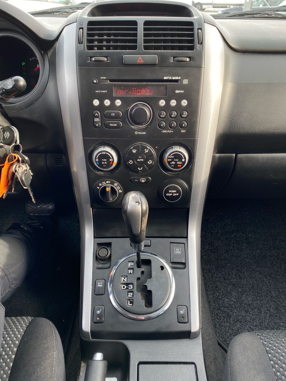 Billede af Suzuki Grand Vitara 2,0 GL 4x4 140HK Van Aut.