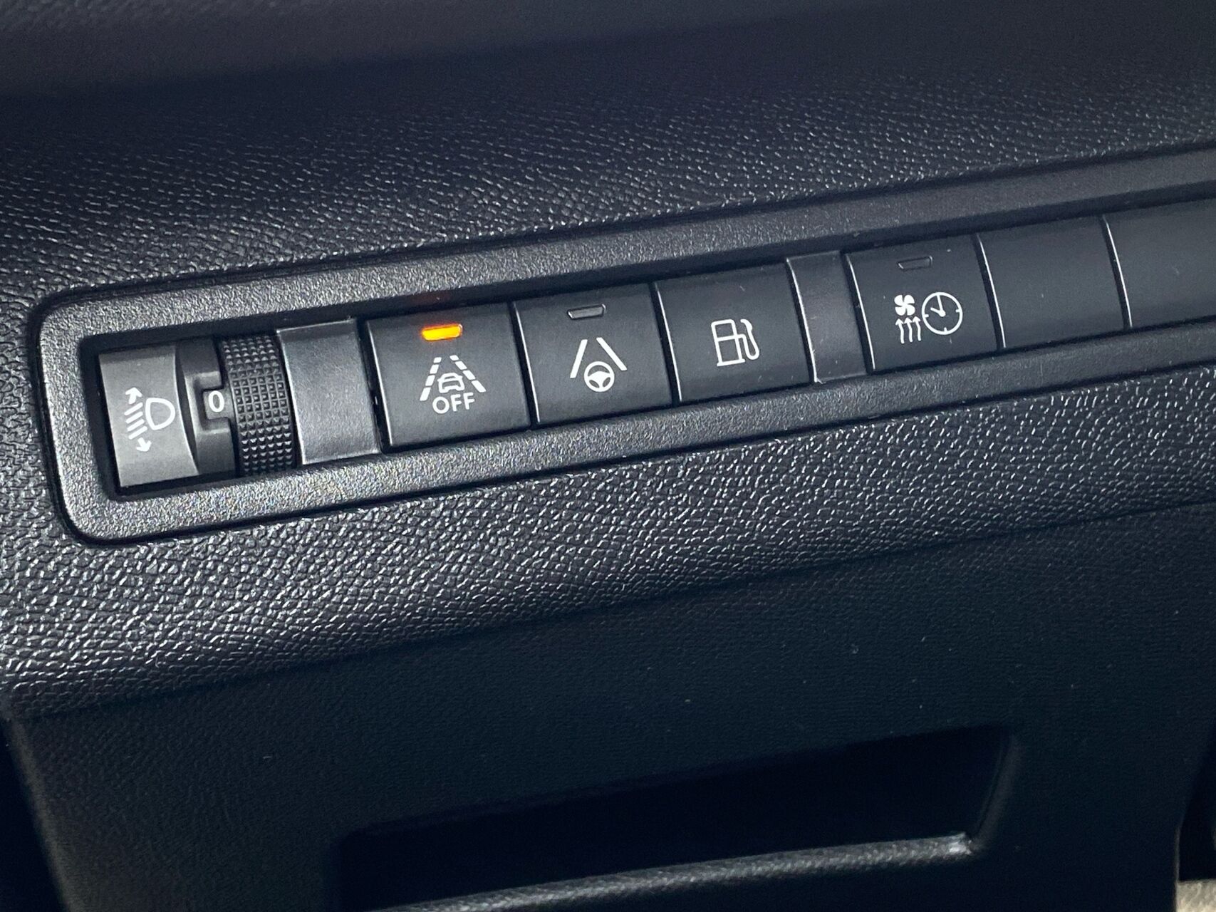 Billede af Peugeot 3008 1,6 PureTech  Plugin-hybrid Allure Pack EAT8 225HK 5d 8g Aut.