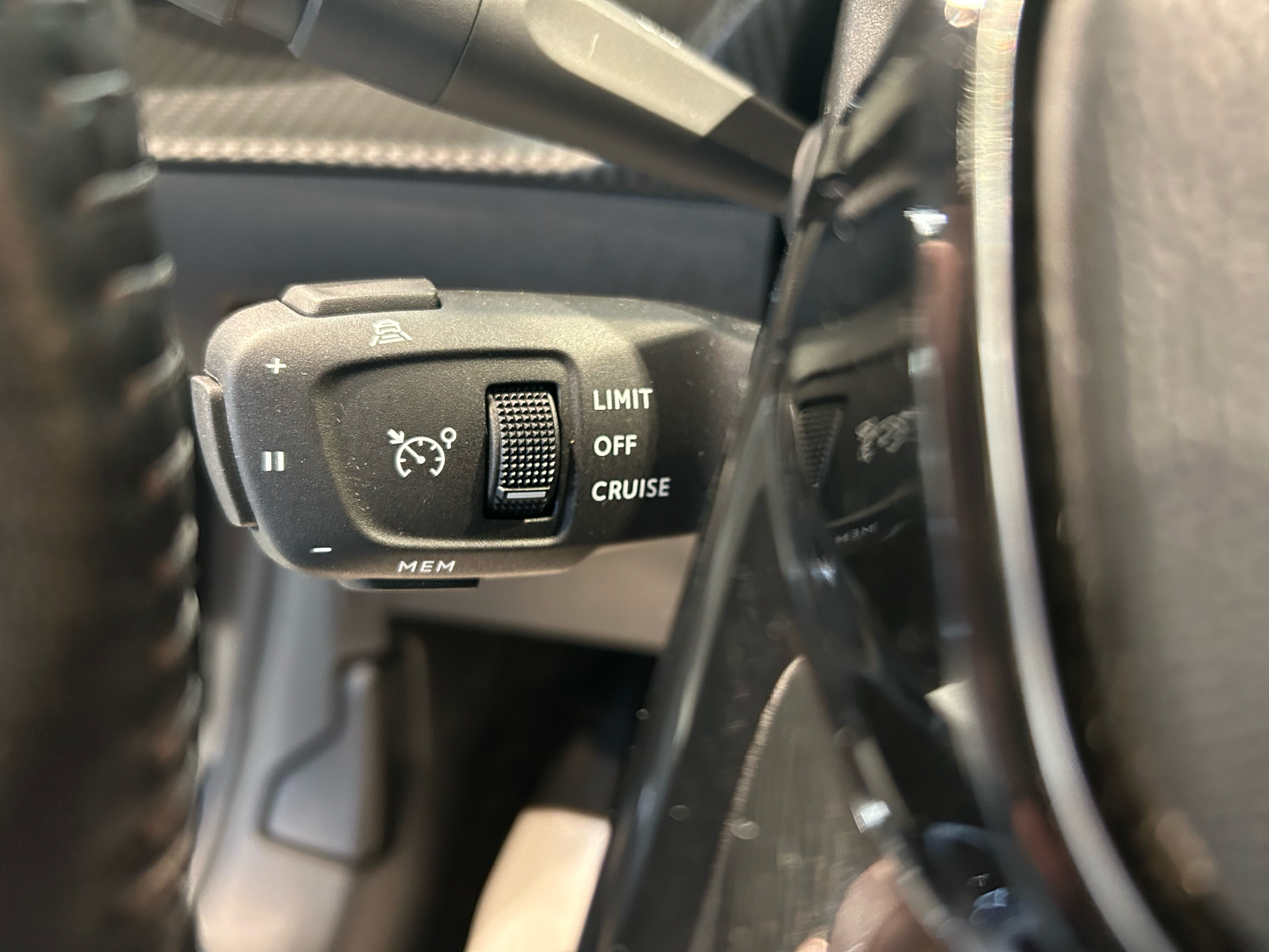 Billede af Peugeot 208 1,2 PureTech Allure Sky 100HK 5d 6g