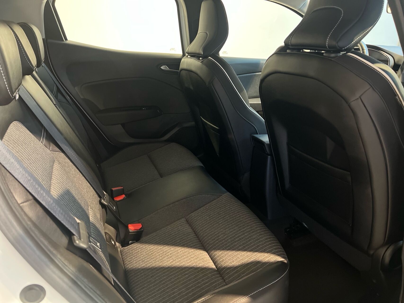 Billede af Renault Clio 1,3 TCE Intens EDC 130HK 5d 7g Aut.